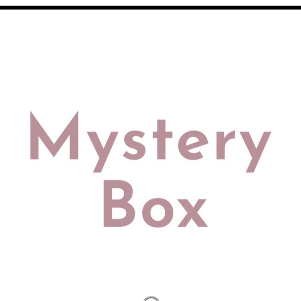 5 Items Mystery Box